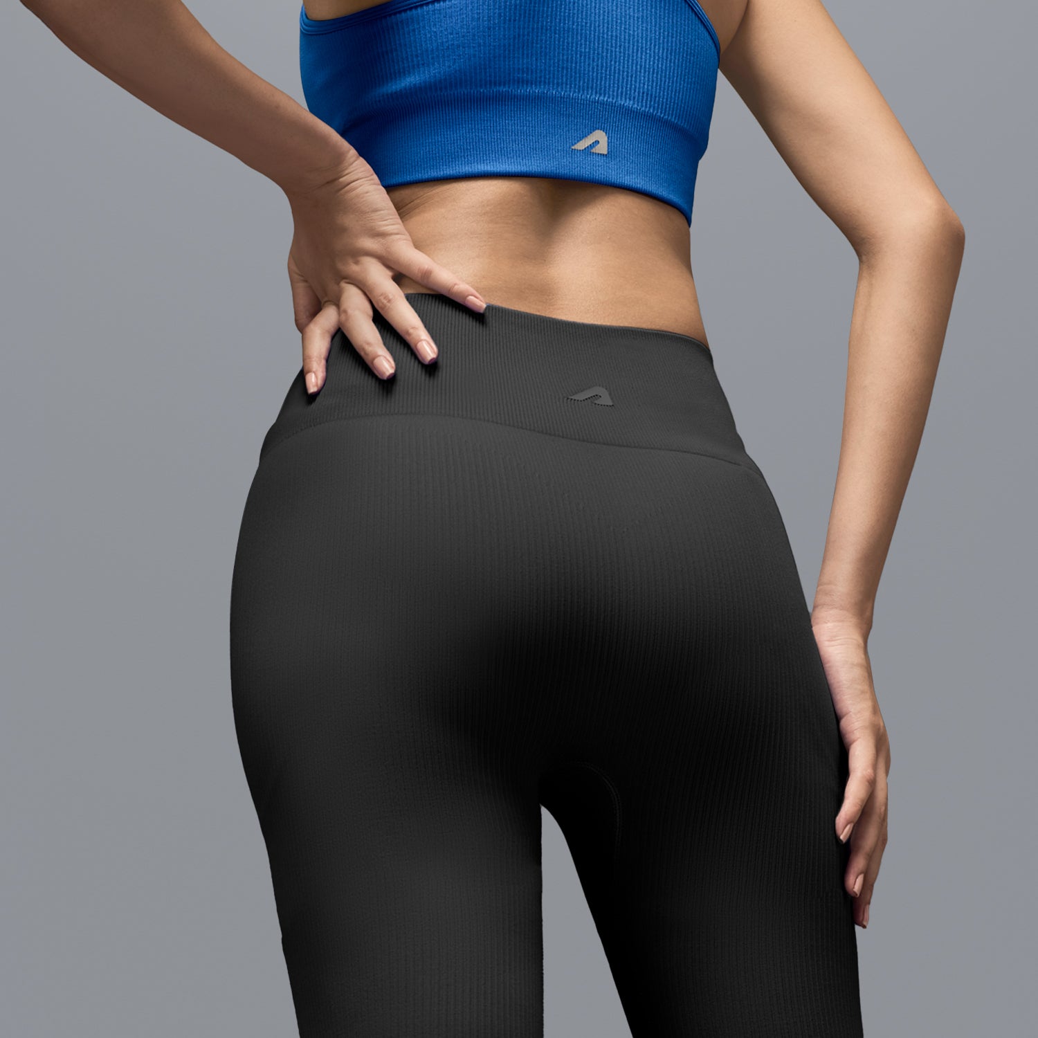 Limitless snatched mid waisted ribbed leggings - BLACK