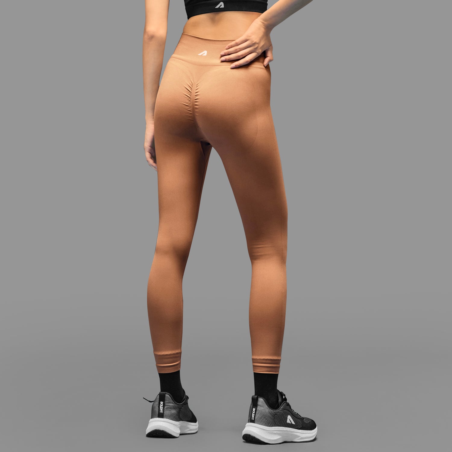 Limitless snatched ribbed waistband & Ruched back legging - BROWN