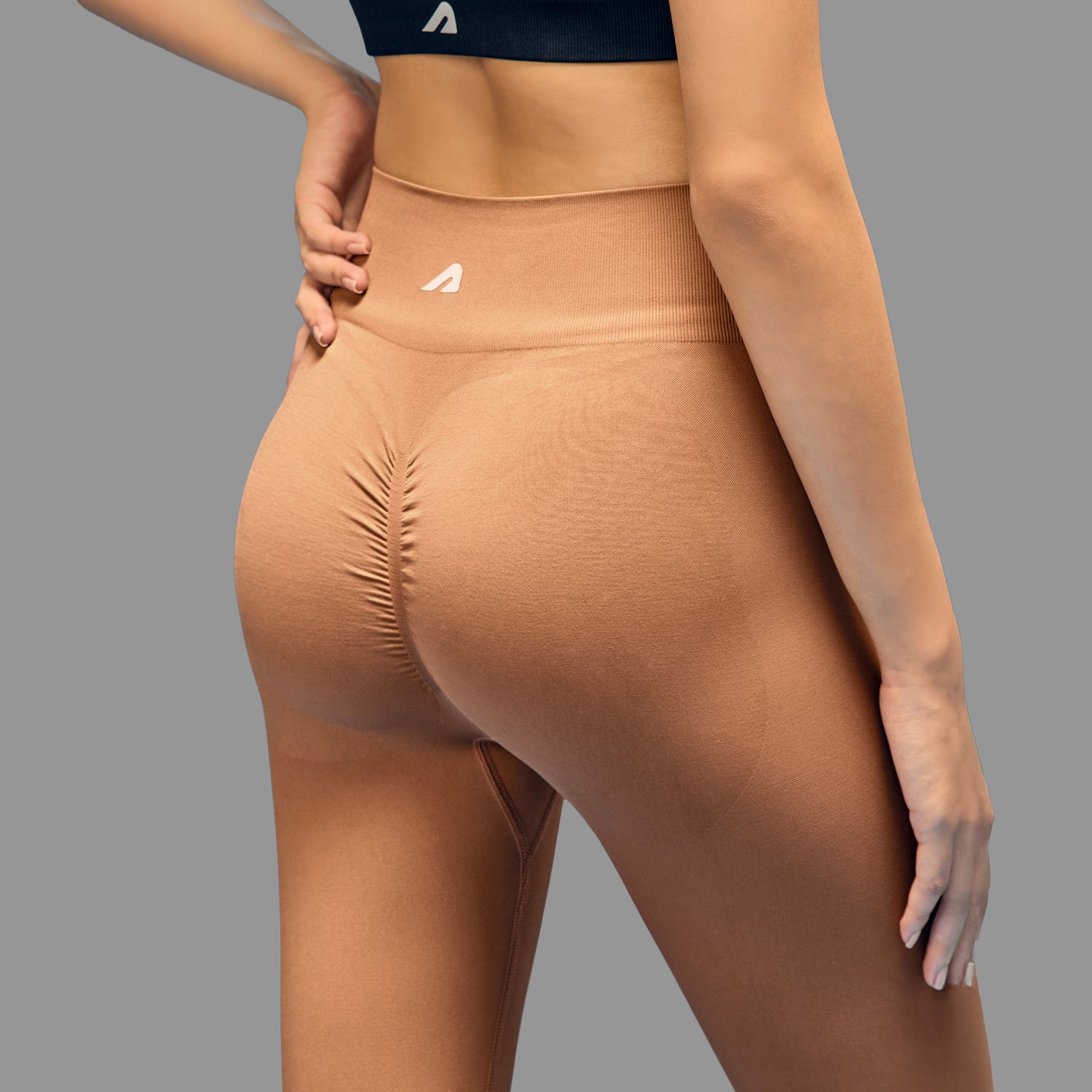 Limitless snatched ribbed waistband & Ruched back legging - BROWN