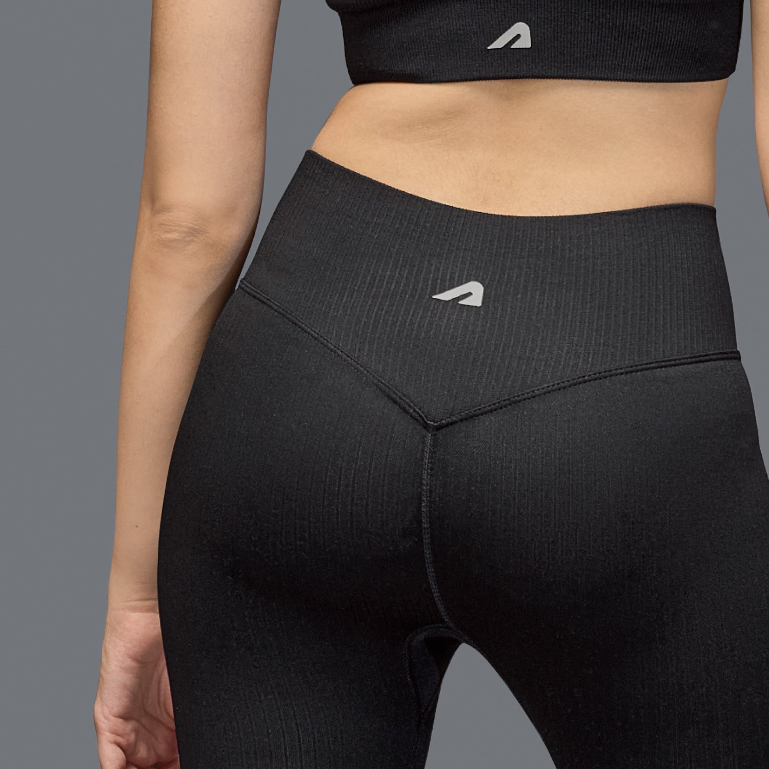 Limitless Snatched high waisted Ribbed Leggings - BLACK