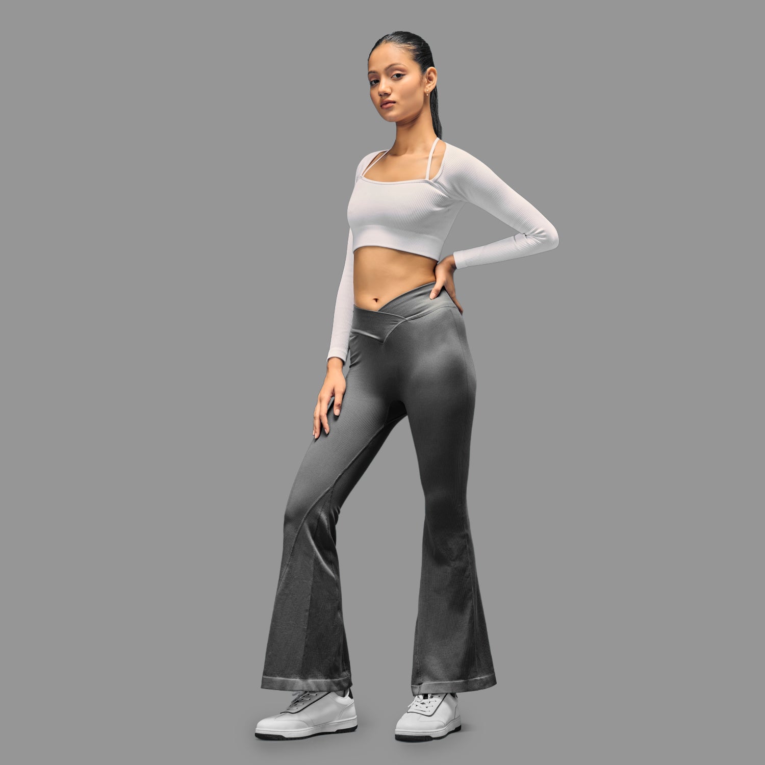 Limitless snatched Ruched back Flare Pants - GREY.