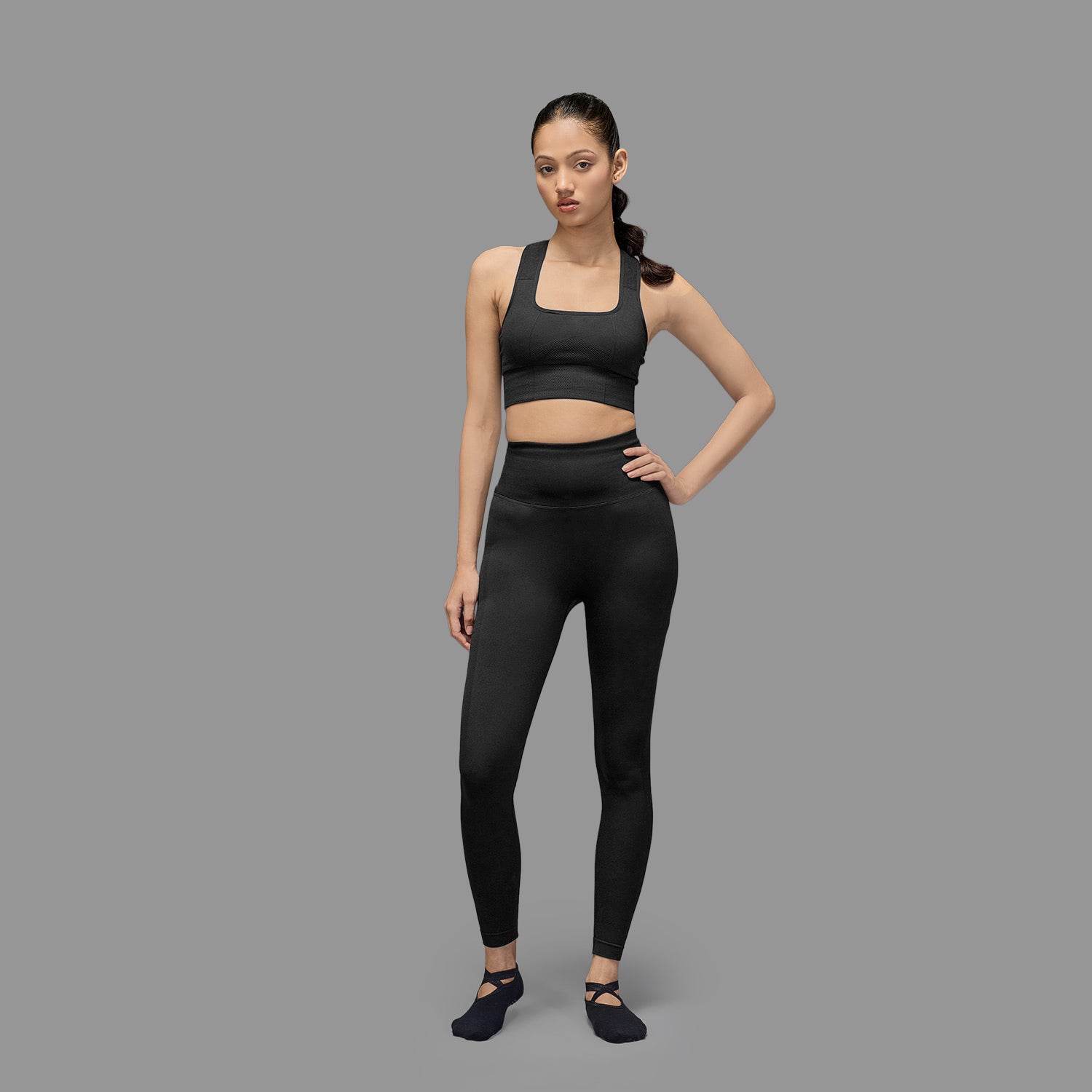 Limitless Snatched Racerback sports bra - Black
