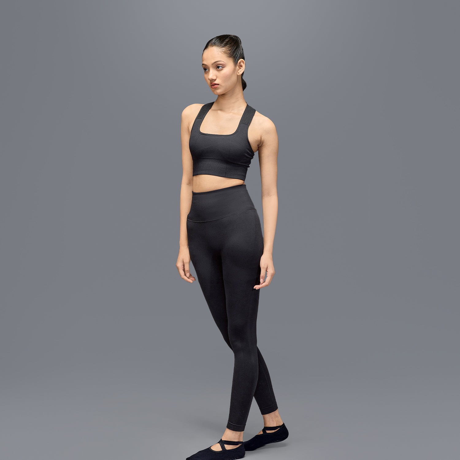 Limitless Snatched Ruched back Legging- Black