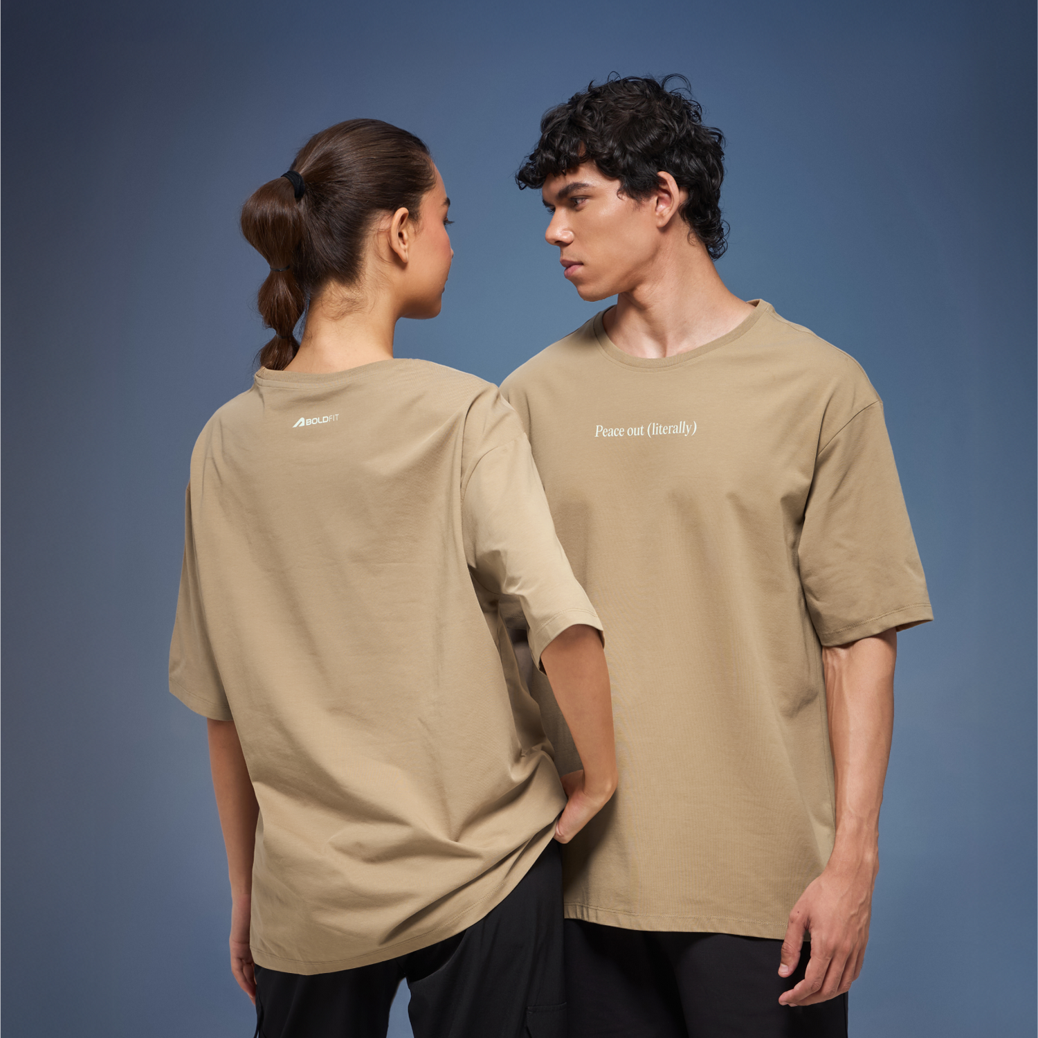 Graphic Tee Unisex Beige- Peace Out