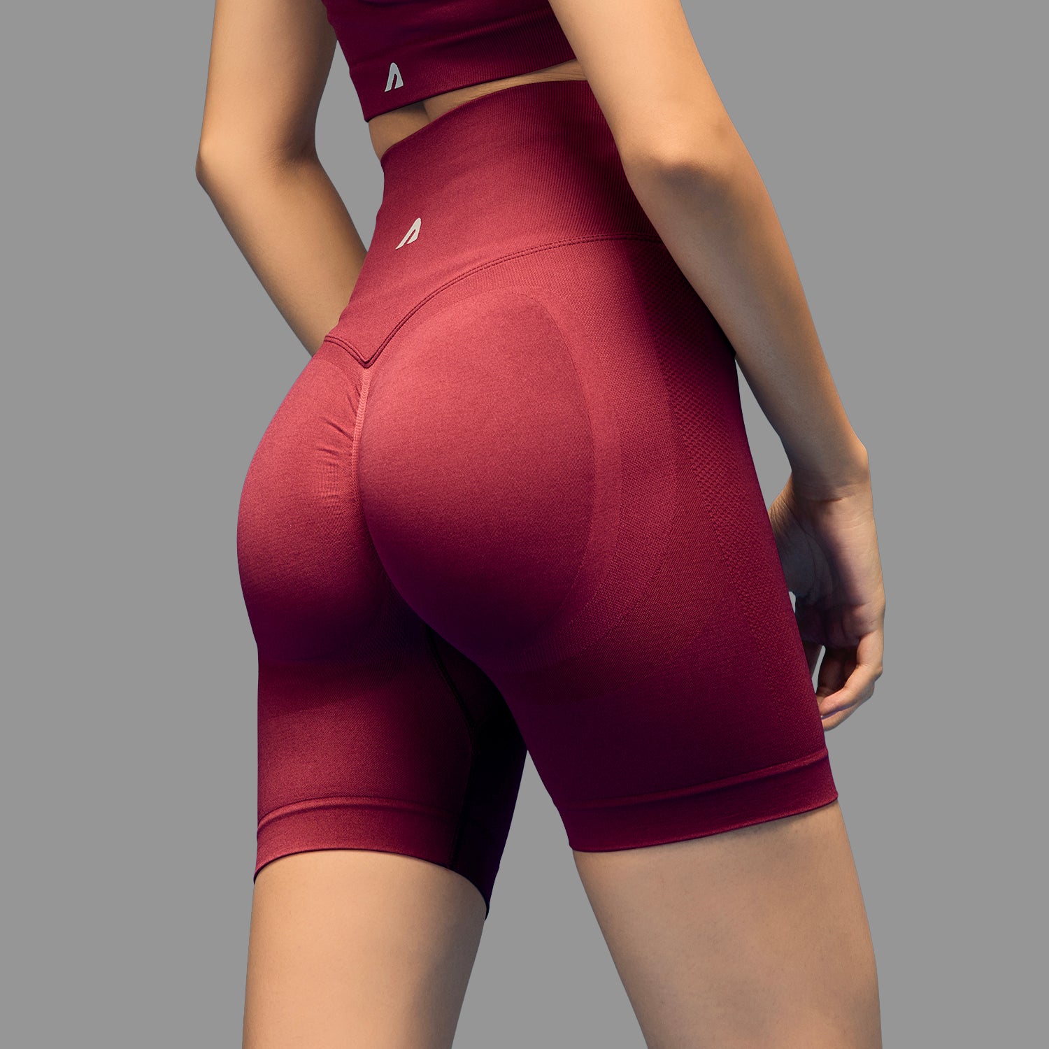 Limitless Snatched high waisted ruched back shorts - Maroon